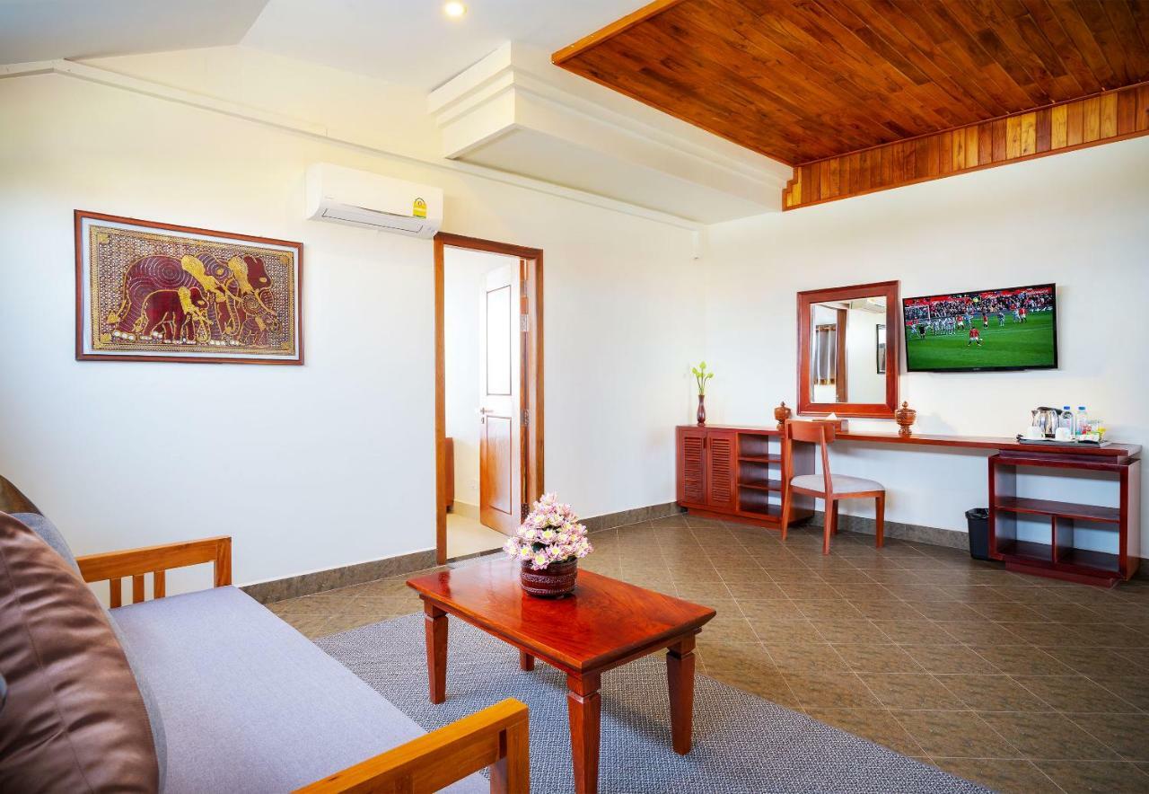 Mony Reach Angkor Hotel Siem Reap Dış mekan fotoğraf